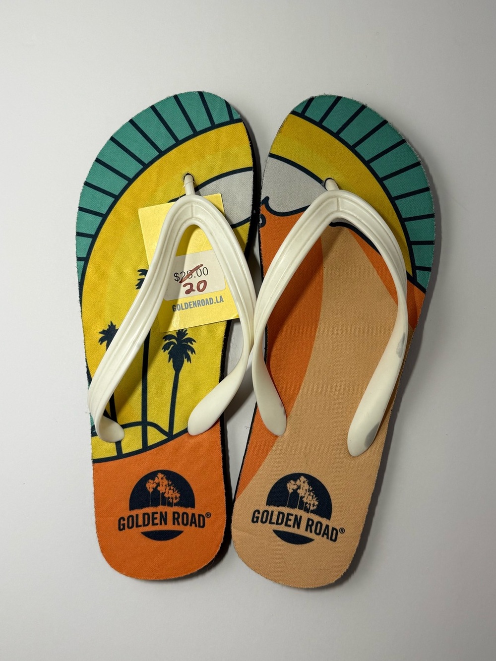 NWT Golden Road Brewing Califunky Summer Flip Flops Men’s Size 9 Sandals